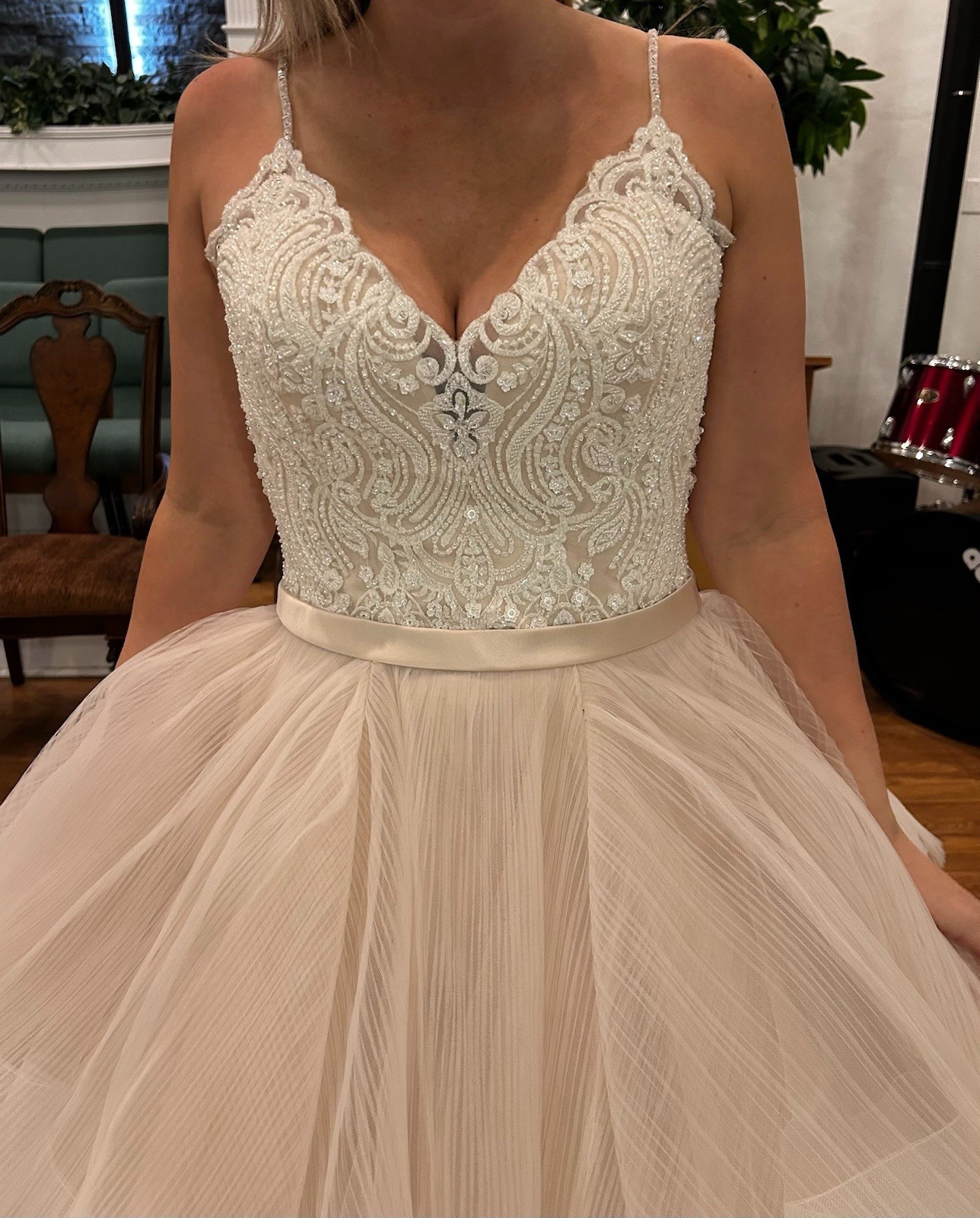ALLURE 9459 WEDDING GOWN SIZE 10 CHAMPAGNE AND IVORY VEIL NEW WITH TAGS And BAG
