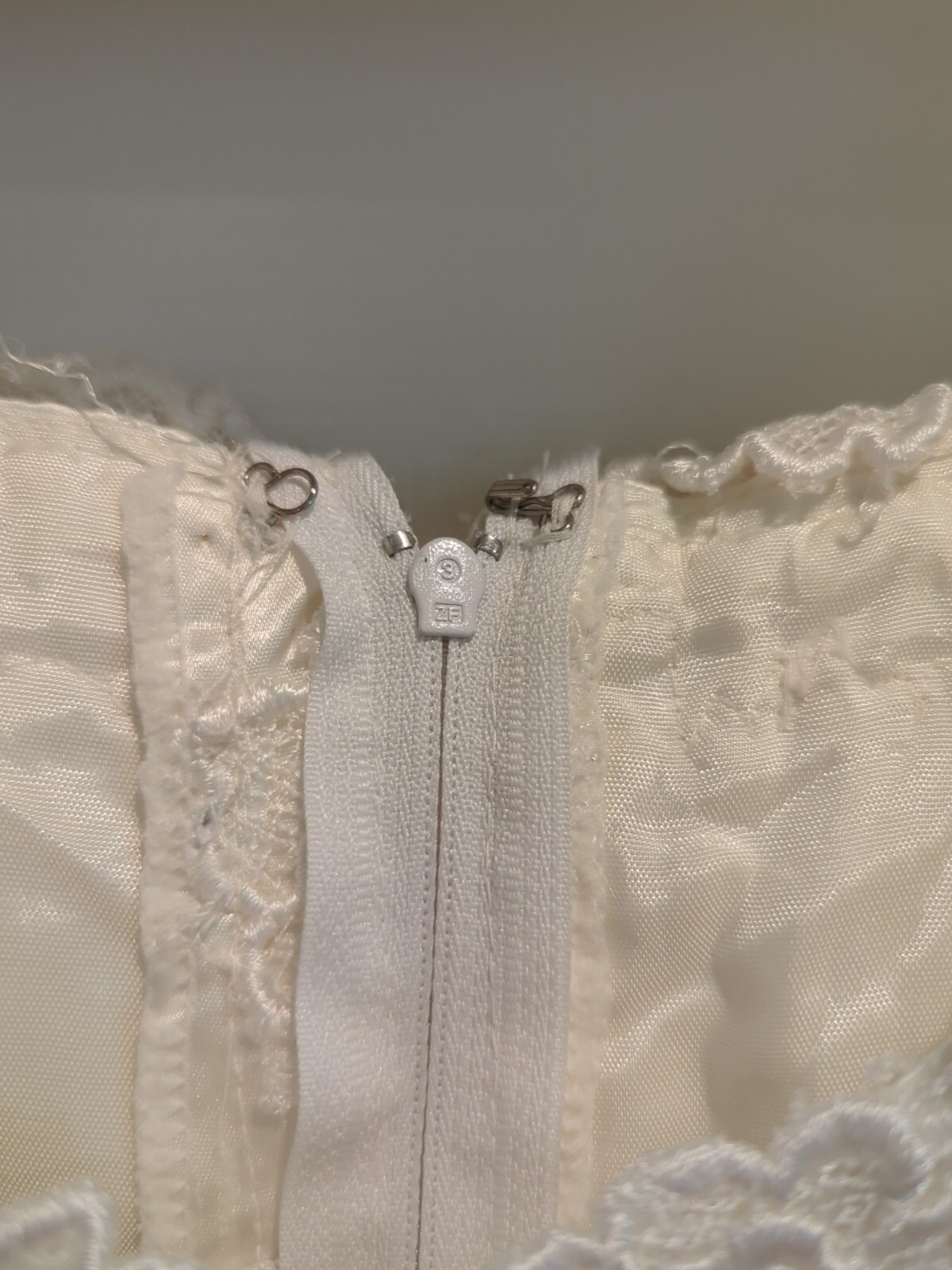 Unbranded Fancy Wedding Gown Style White Lace Dress Full Length Triple Layered 3