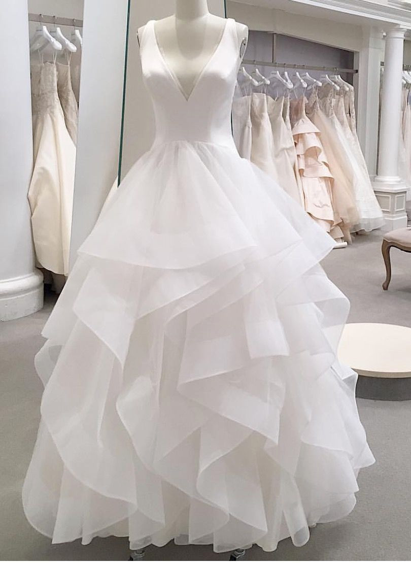 Ruffles Wedding Dresses V Nec k Sleeveless Simple White Ivory Bridal Gowns