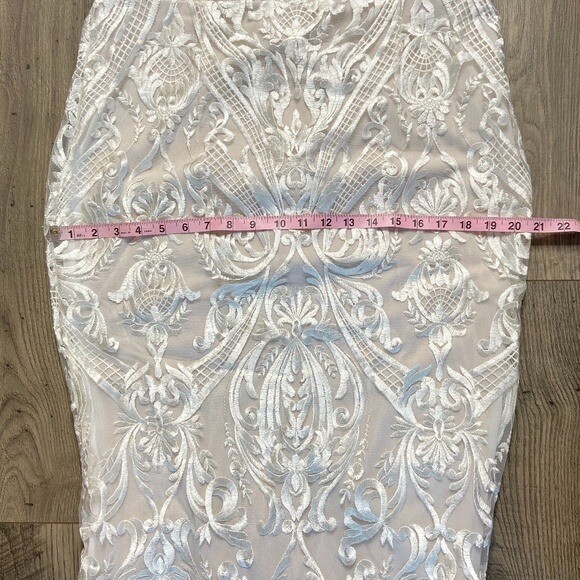 Katie May X Noel and Jean NWOT Women’s Size 16 The Lady Gown MSRP $1,316