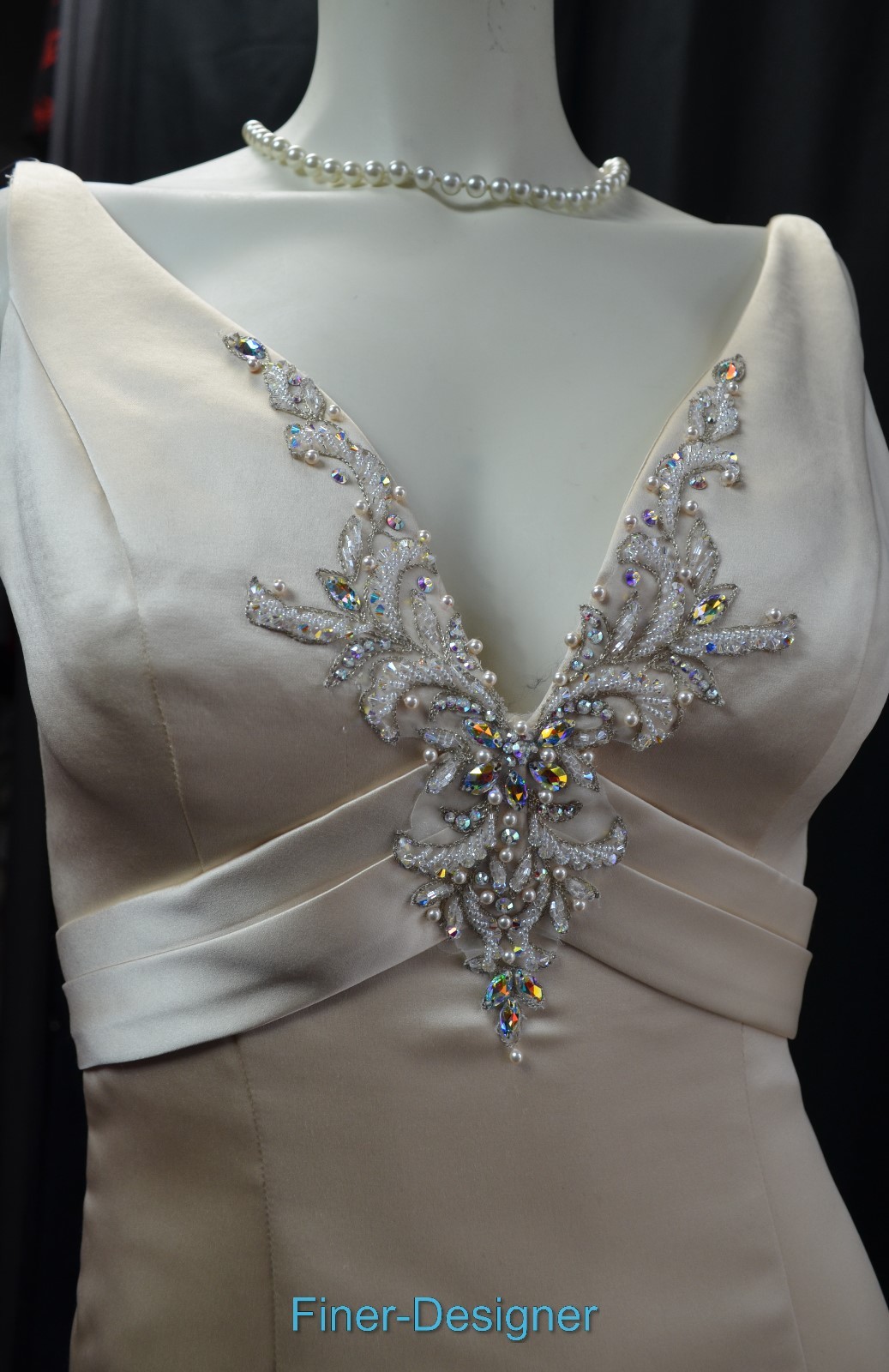 DEMETRIOS BEADED TRUMPET Wedding bridal dress champagne satin sleeveless 10 NEW