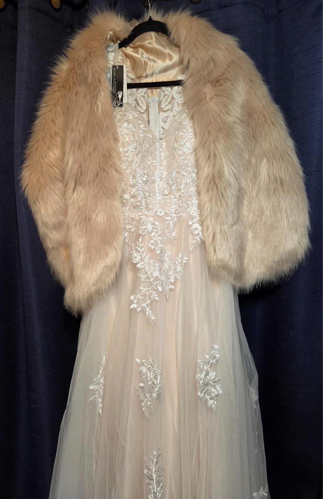 Wedding dress size 8 Unaltered NWT Faux Blush Shrug, Crystal Sash and Jelewery