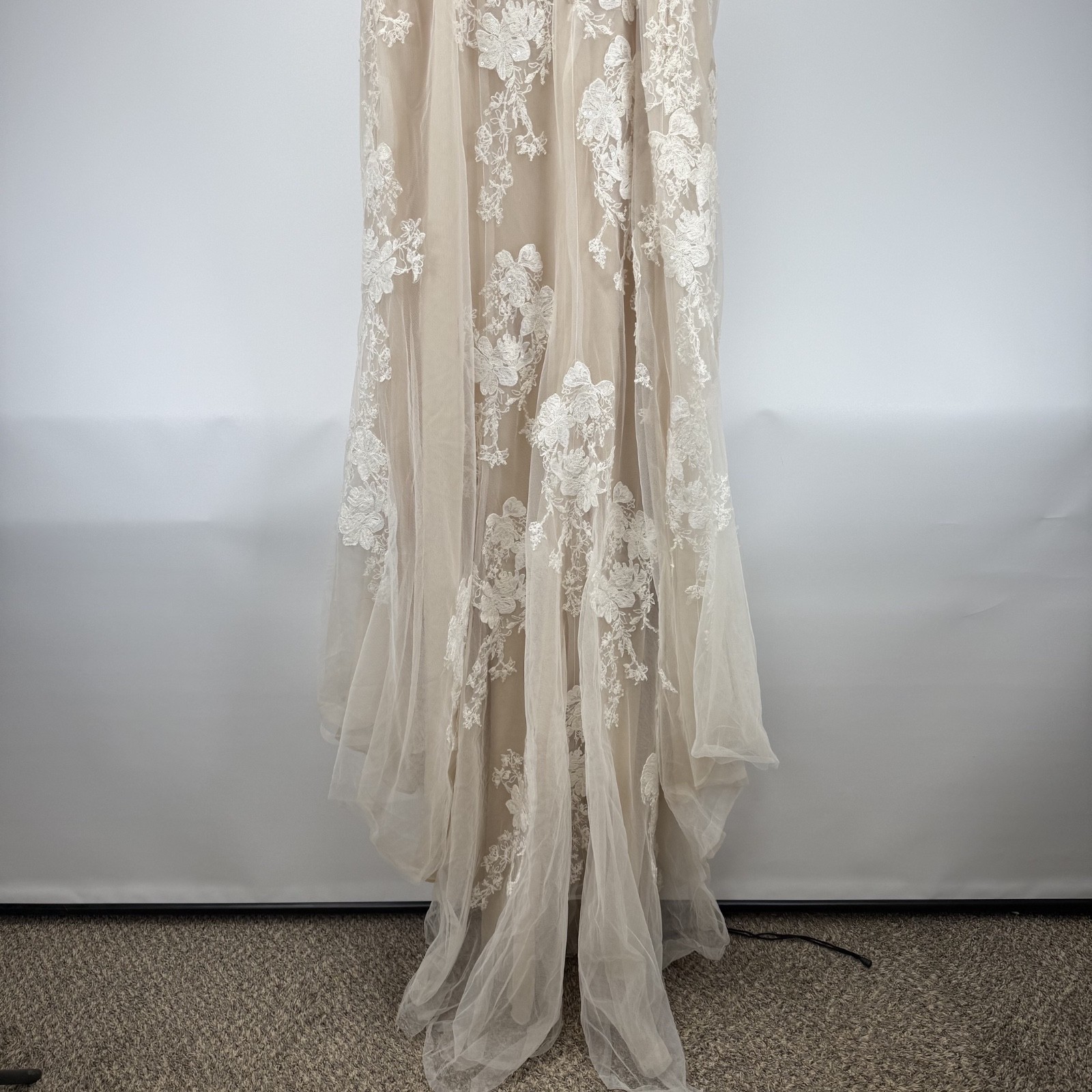 MELISSA SWEET Lace Applique Tulle V-Neck Wedding Gown IVRY/CHAMP SZ 20W