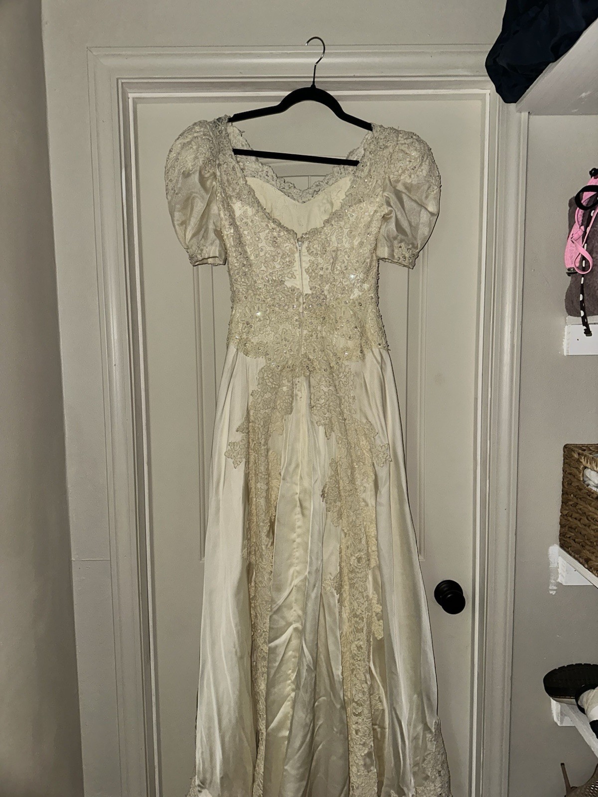 Handmade Classic Ivory A-Line V-Neck Short Sleeve Lace Beaded Sequin Train