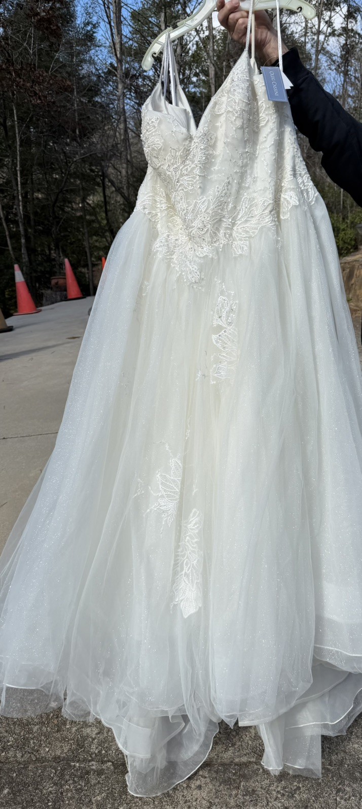 New Oleg Cassini Ivory Wedding Dress Size 24 Never Worn with Tags