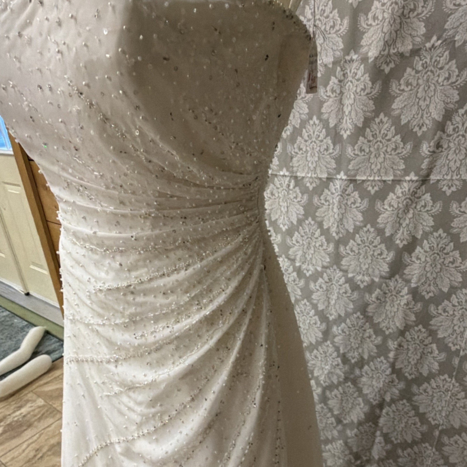 White Beaded Strapless Full-Length Wedding Dress Buttons Back Size 14 Lot #5