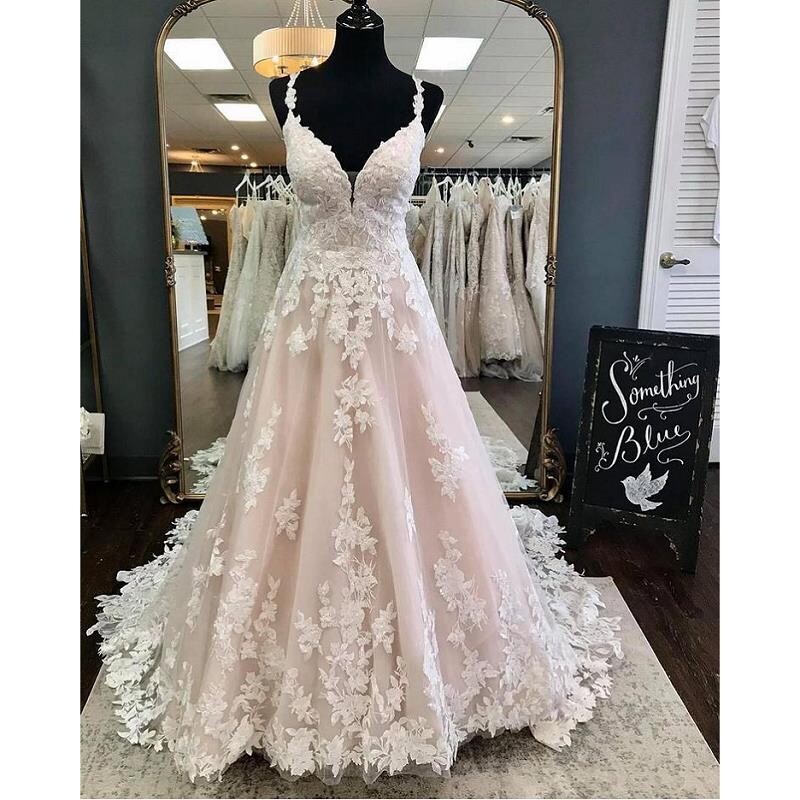 V Neck Lace Wedding Dresses Spaghetti Straps Backless Sweep Train Bridal Gowns