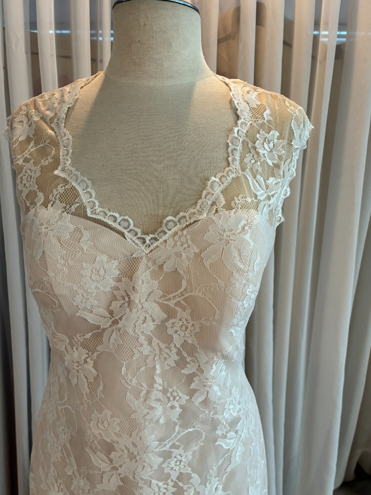 bridal gown ivory lace overlay- blush/champagne underlay size 8 simple gown