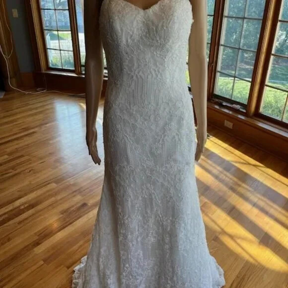 * Martina Liana Iv Lace Sleeveless Fit Flare Bridal Gown Wedding Dress Size 6 8