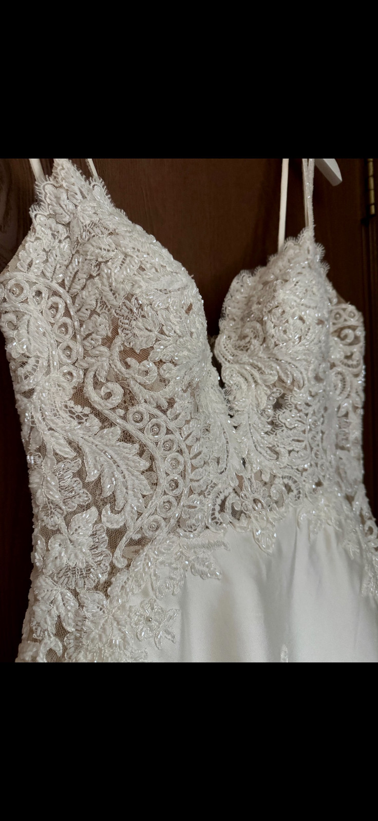 Martina Liana (Essence of Australia) Wedding Dress, Style 906. Size 10. NWT.