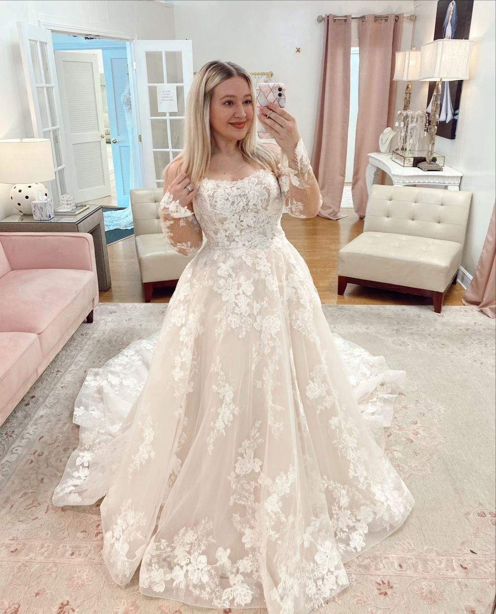 Boho Wedding Dresses Off Shoulder Lace Appliques A Line Sweep Train Bridal Gown
