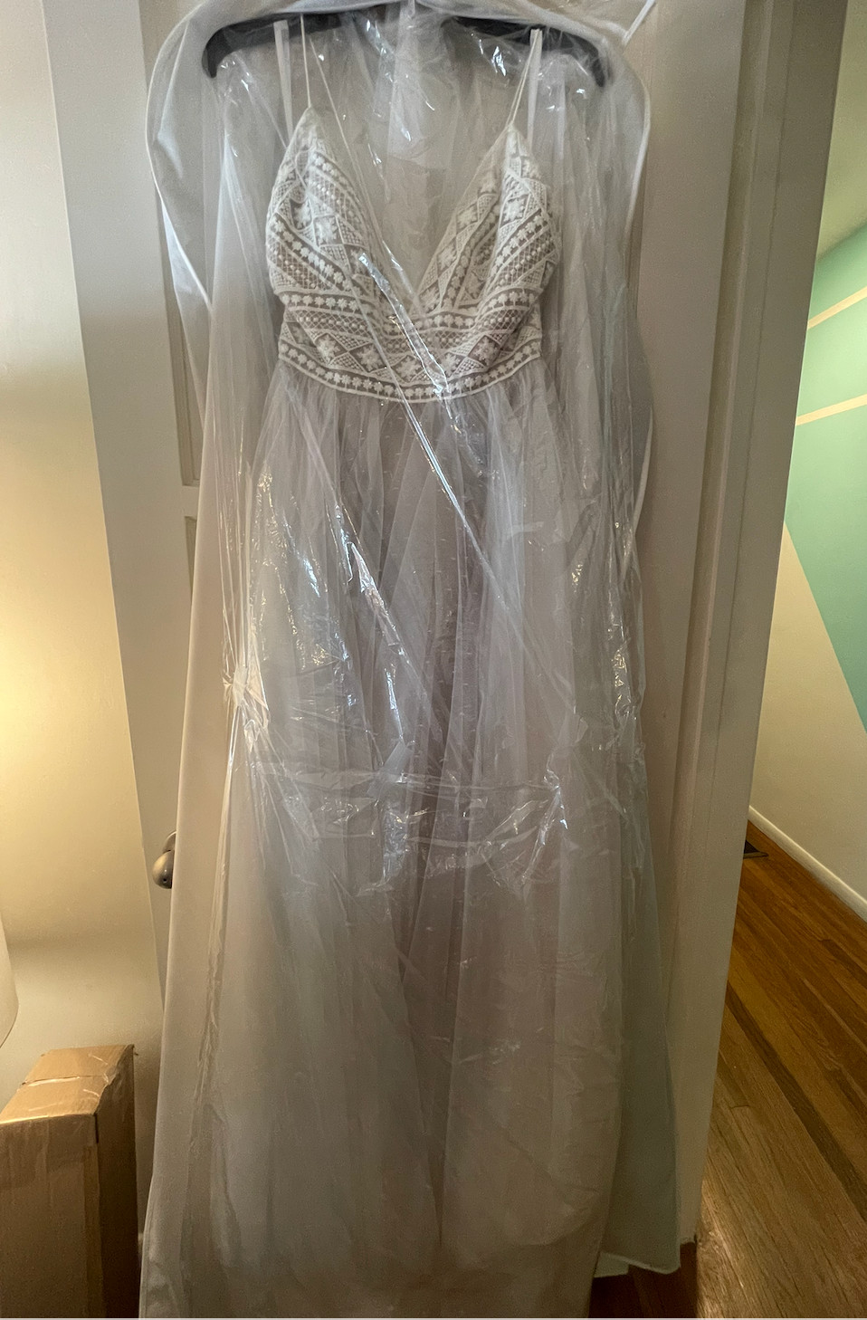 Willowby by Watters Gorgeous Embroidered Wedding Dress Boho Cream/Tan – Size 10