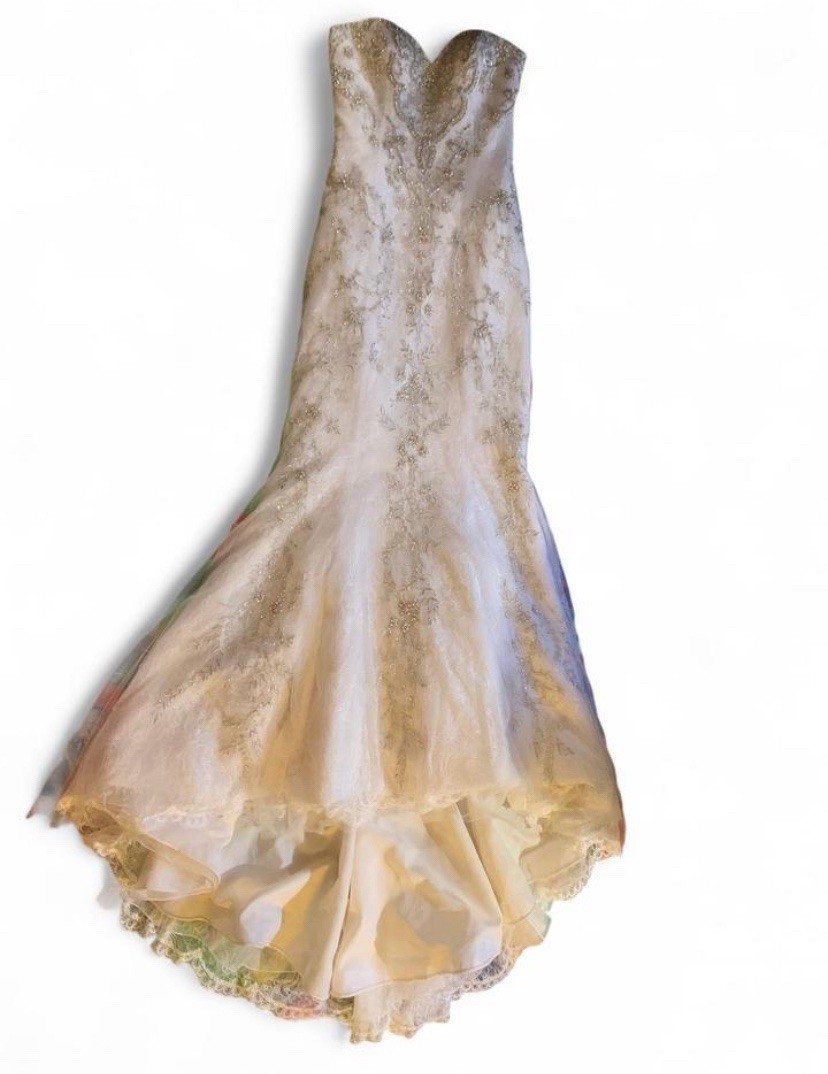 Casablanca Bridal Ivory Wedding Dress Size 10 Lace Beading Sweetheart Neckline
