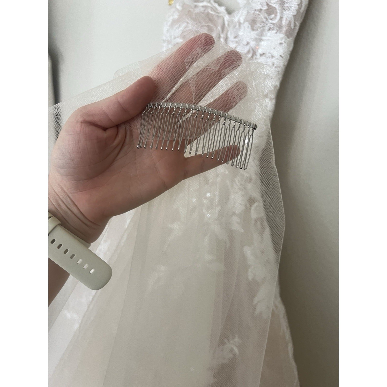 MONIQUE LHUILLIER WEDDING DRESS WITH VEIL FLORAL EXC CONDITIONLACE XXS CORSETTE