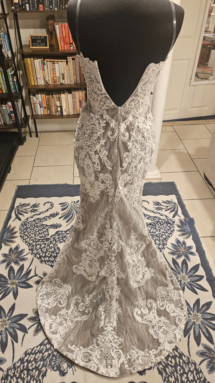 Elegant Beaded Lace Mermaid Gown – Ivory/Nude – Handcrafted Detailing