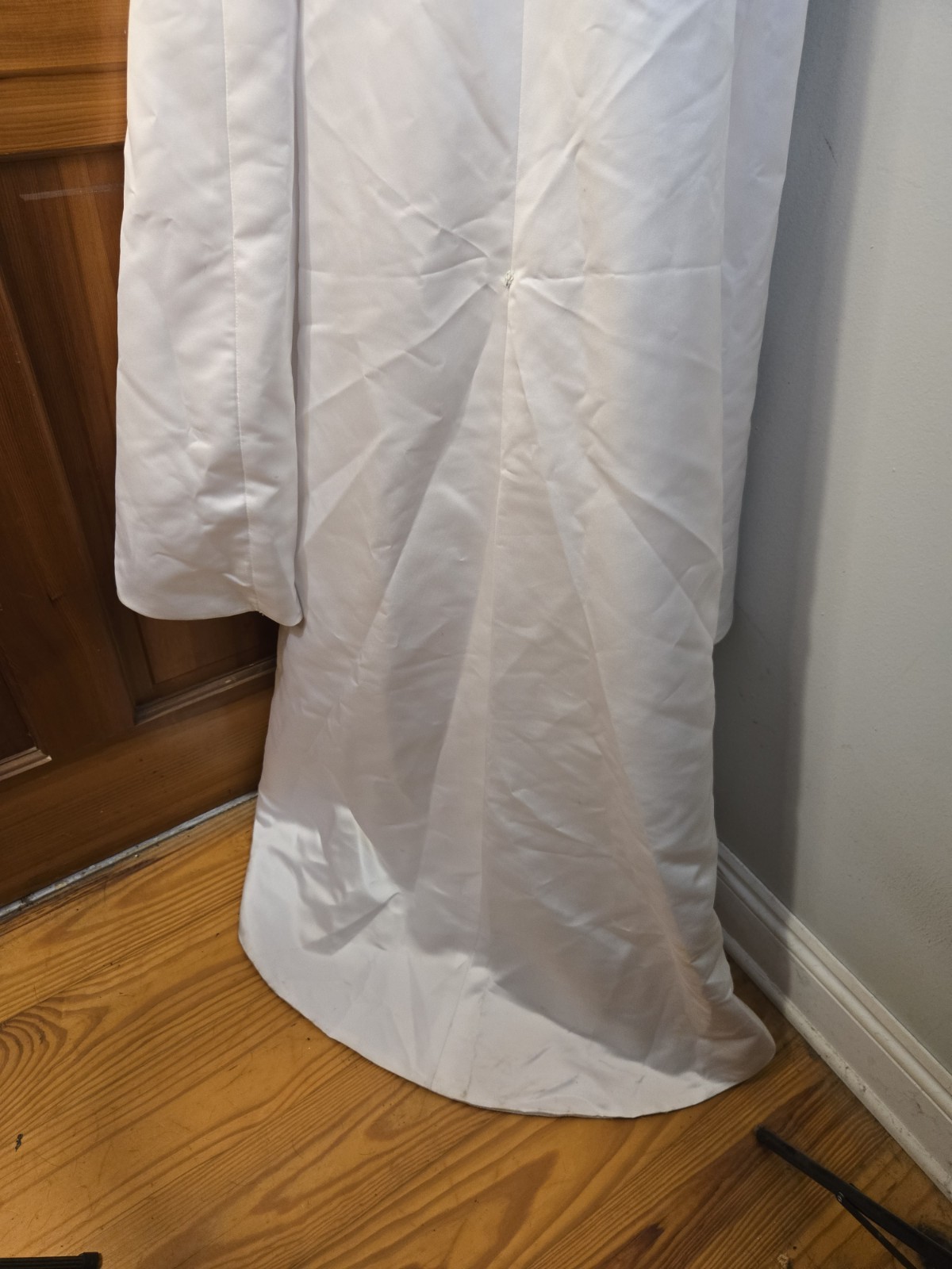 La Sposa Satin Wedding Dress With Floral Beading. *Strap Needs Repair & Cleaning