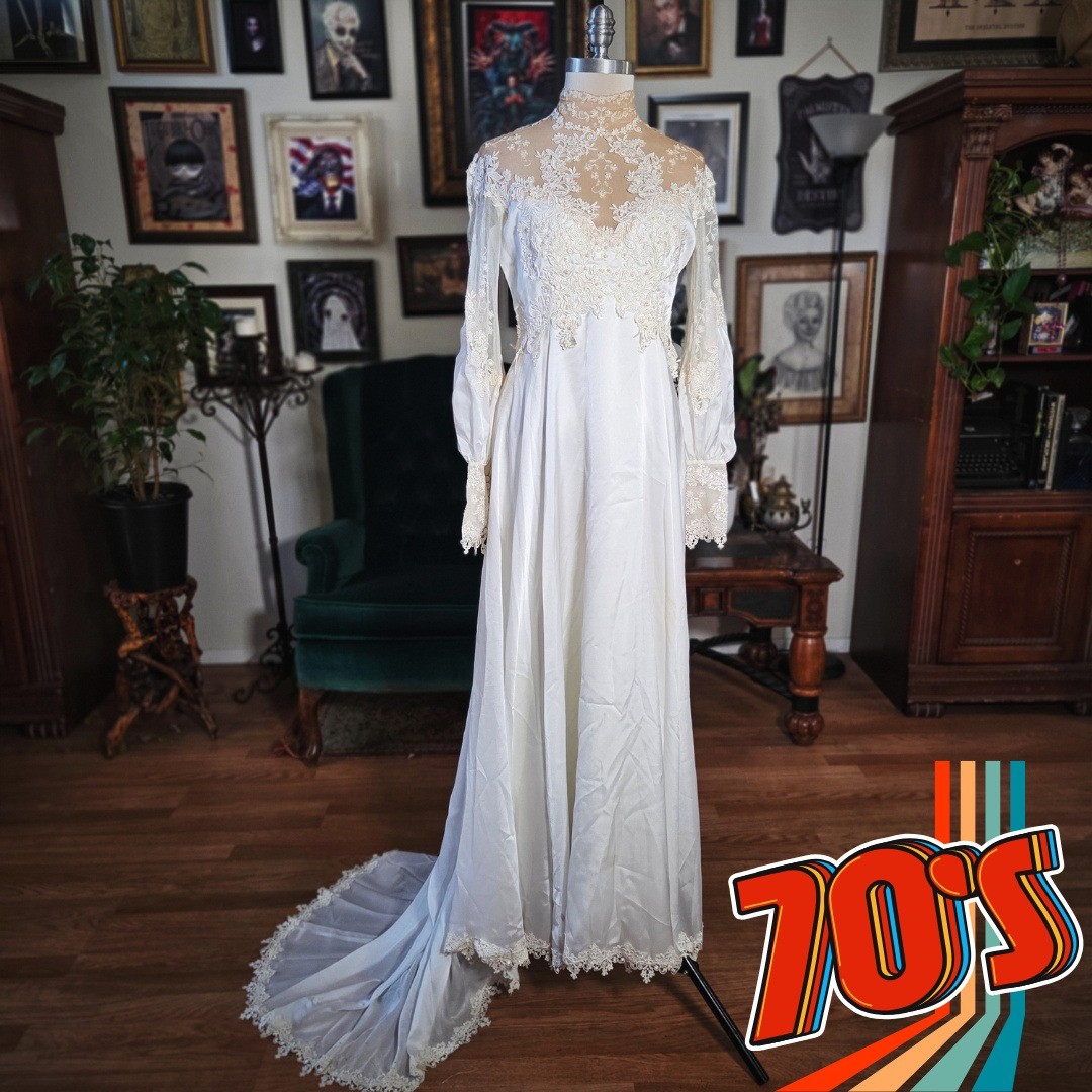 Vintage 70s White Lace High Neck Wedding Dress Long Sleeve Train Bridal Gown