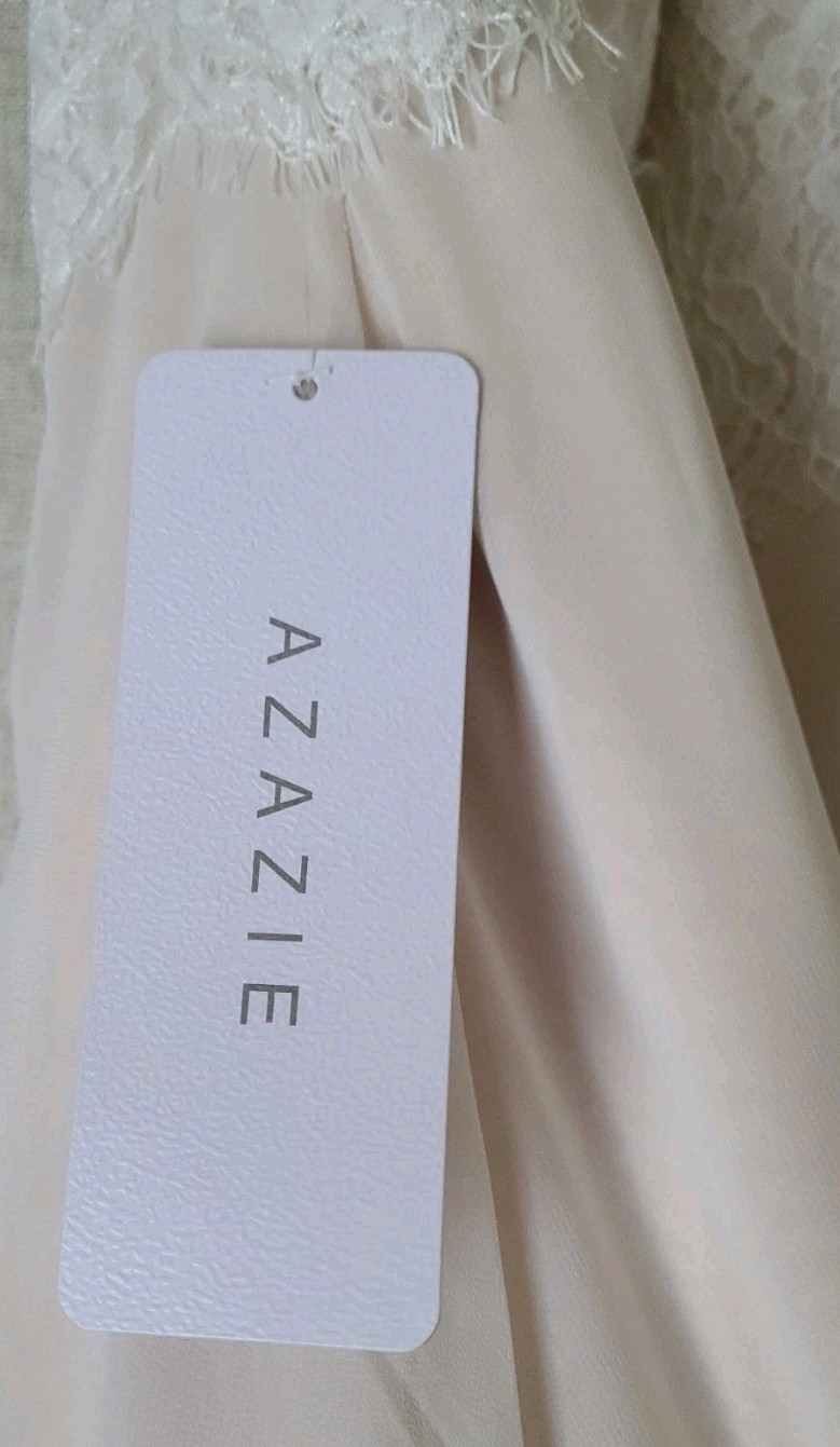 Azazie NWT Veradis Diamond White/Champagne Wedding Dress Sz WD14 Flutter Sleeve