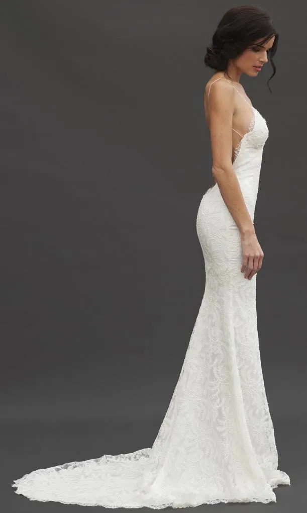 Sexy Boho Beach Lace Wedding Dress Spaghetti Straps Sheath Backless Bridal Gowns