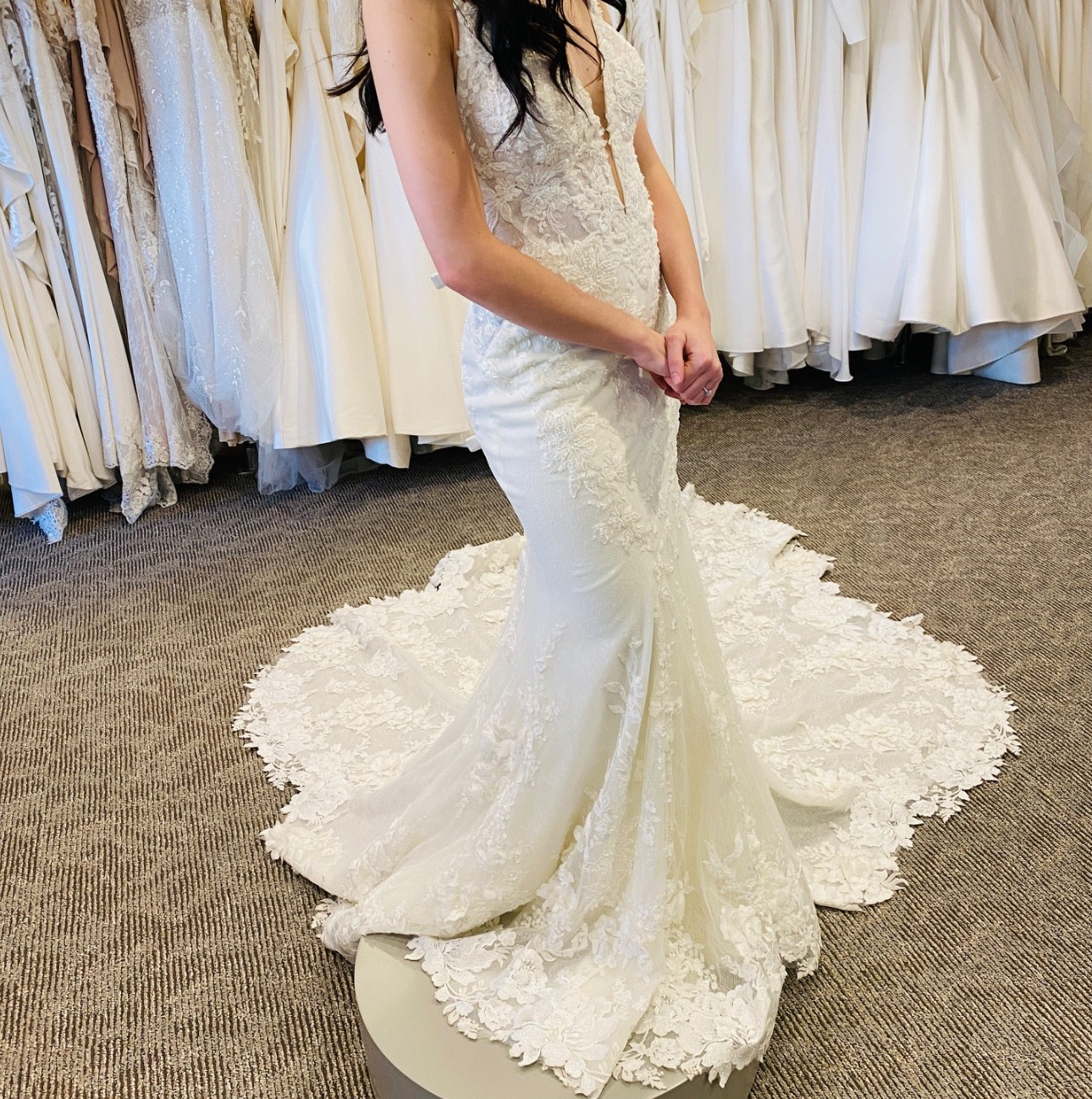Martina Liana Ivory Lace Wedding Dress 1305 Sz 8 New Never Worn RV $3300