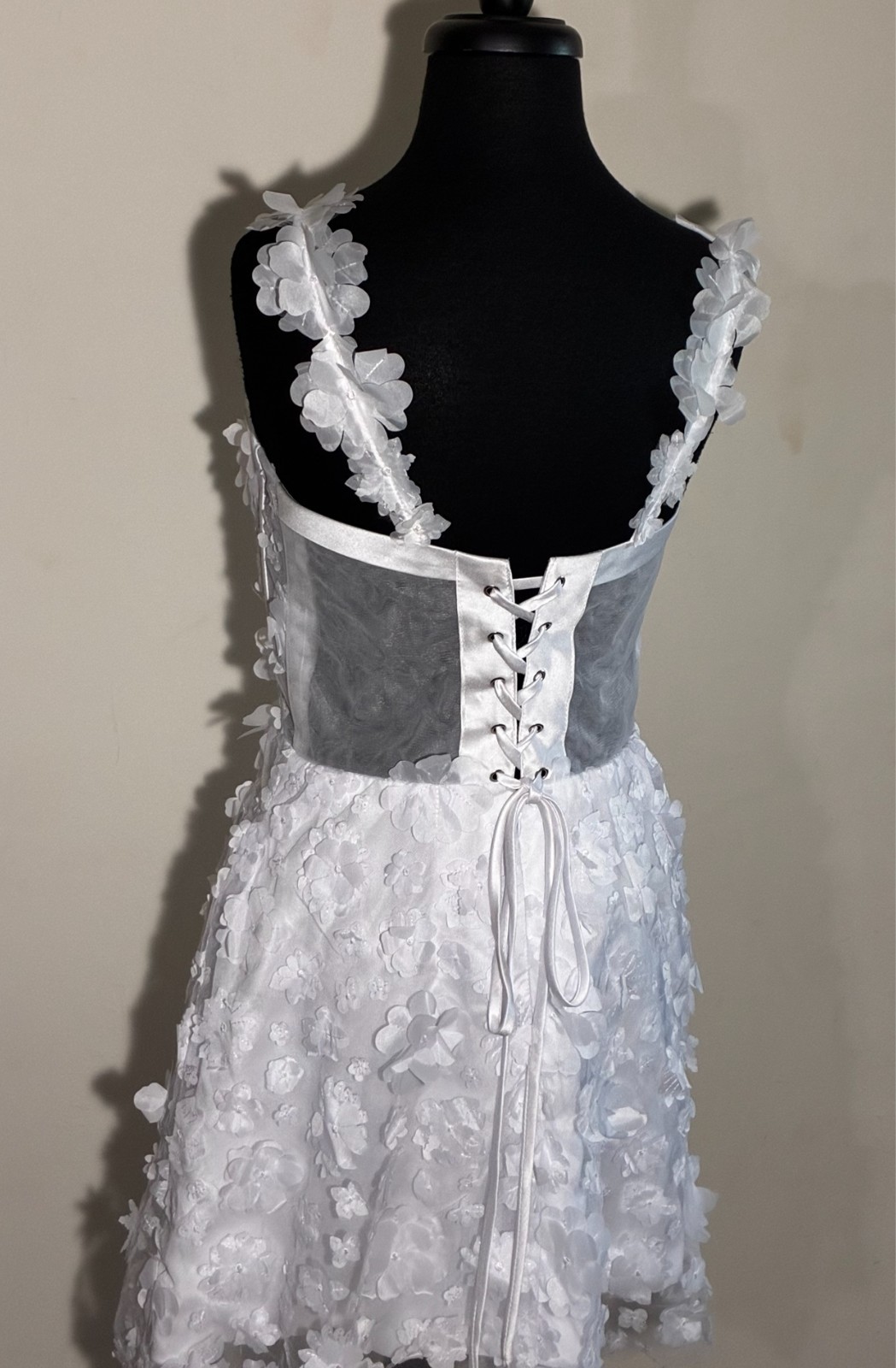 NWT-Womens Fashion-Mini Petals Corset Back Wedding/Reception Dress(White)-Sz 6/8