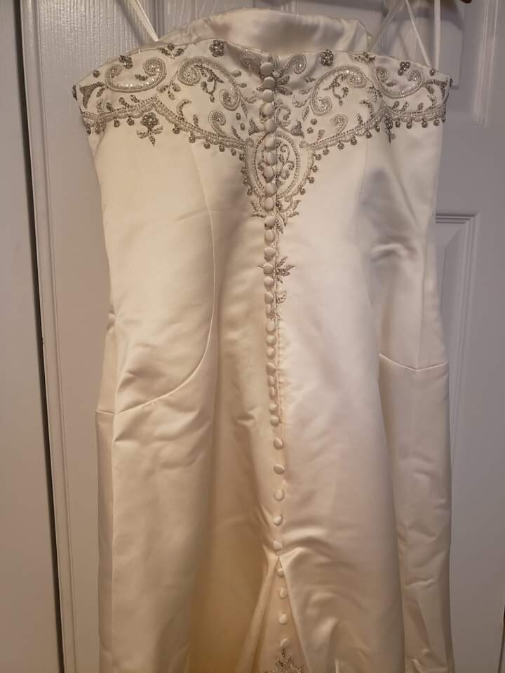 La Sposa ivory a-line wedding gown