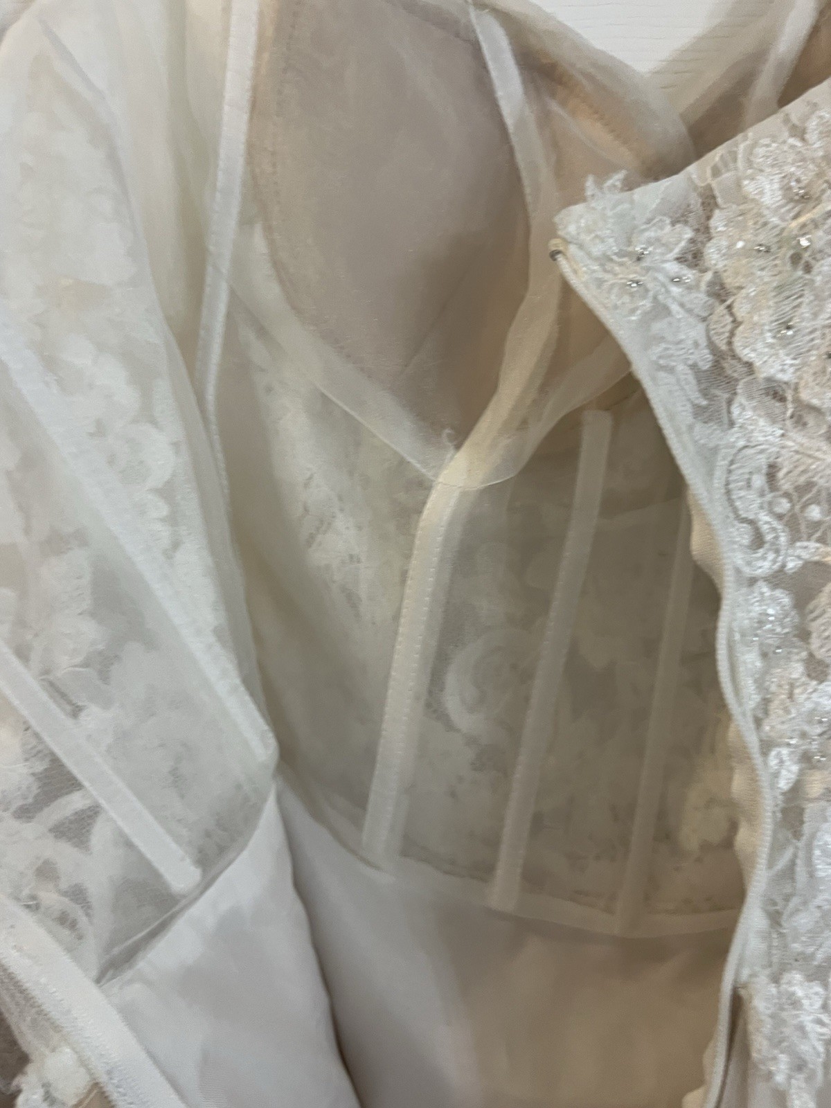 GUC David’s Bridal Ivory Wedding Gown with Train. Size 12.