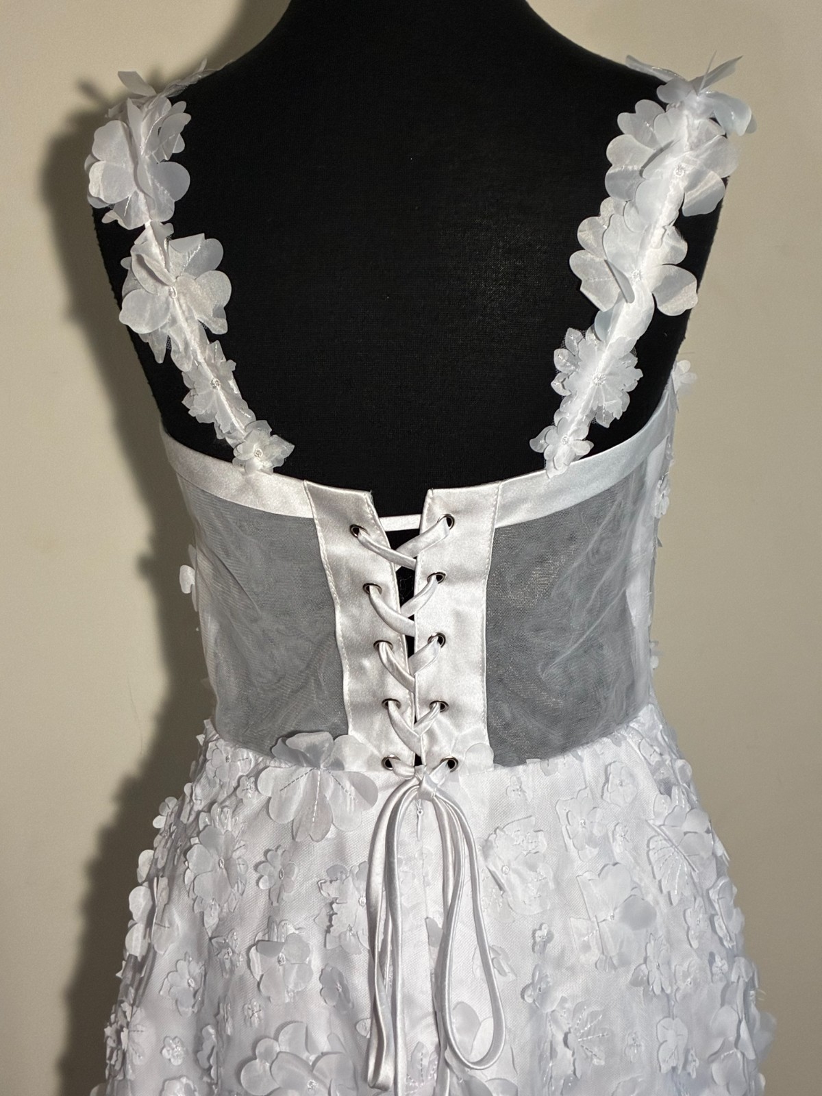NWT-Womens Fashion-Mini Petals Corset Back Wedding/Reception Dress(White)-Sz 6/8