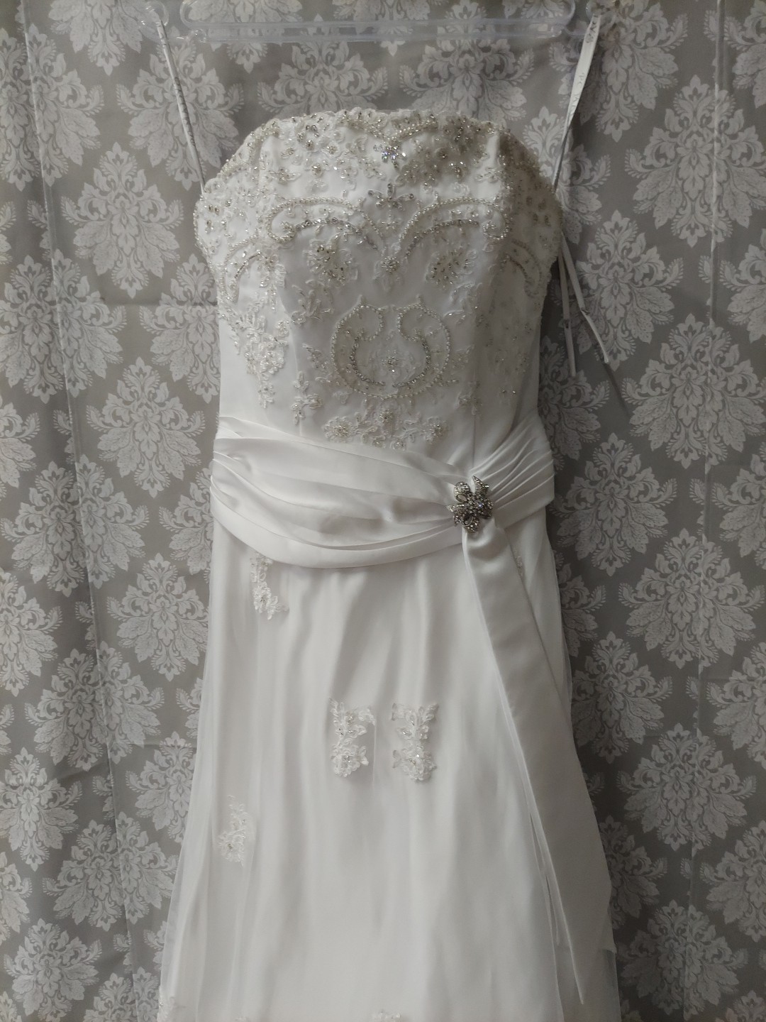 Mary,s Bridal Size 12 White Beaded Full Train Wedding/ball Dress