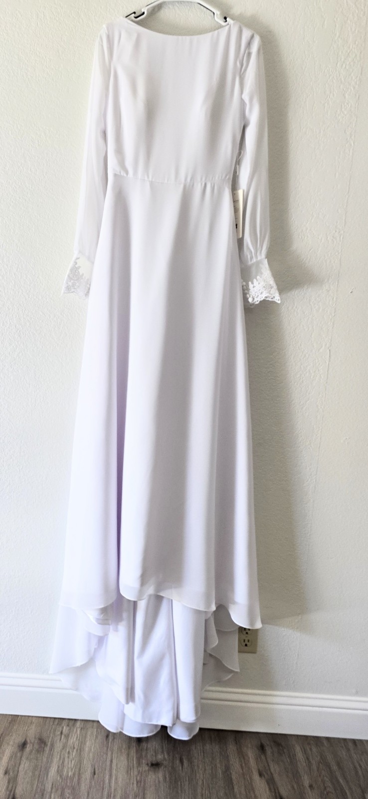 Bridal Dress Wedding Brand Is Mingdas Dress White**Size Measurements In Photos**