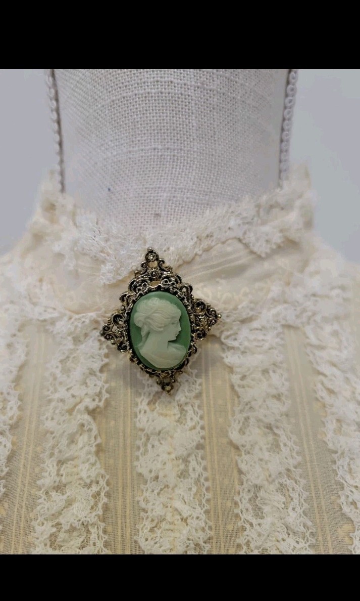 VTG Edwardian Revival Wedding Dress – High Neck Lace Long Sleeve Prairie Gown W6