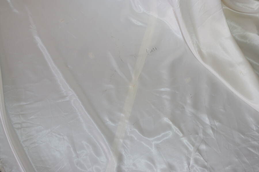 Vintage Ivory Puff Sleeve Pearl /Sequin Beaded Wedding Dress S/M