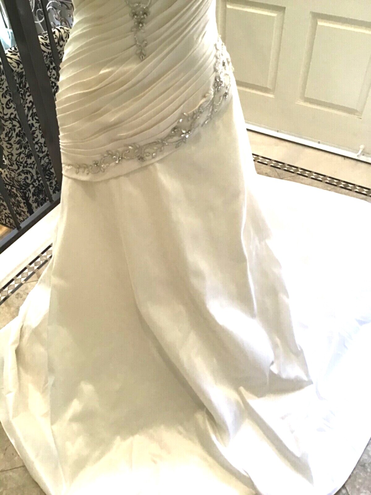 DEMETRIOS NEW Choker High Neck Wedding dress bridal gown Fit & Flare Ivory 10