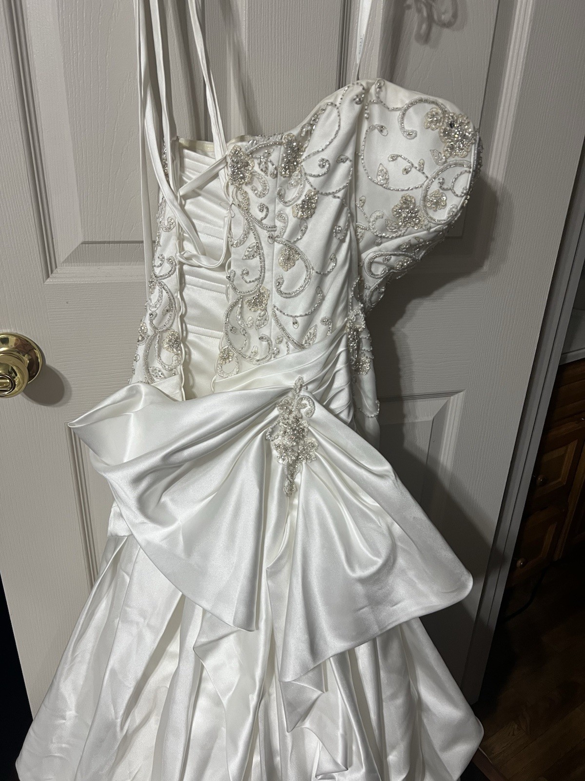 Sophia Tolli White Satin Sweetheart Ball Gown Wedding Dress Train Size 4