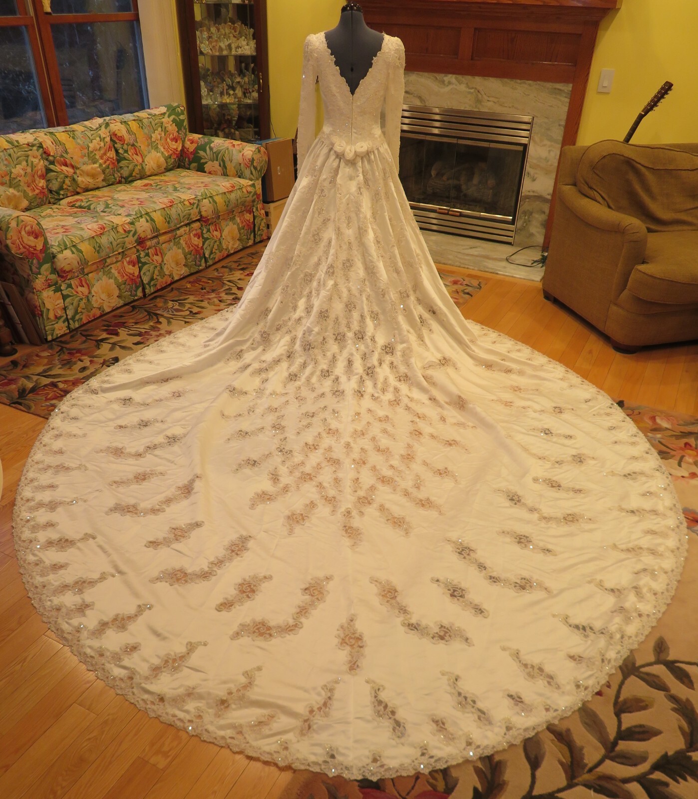 NEW Mori Lee ALENCON LACE Vintage Wedding Dress PRINCESS Gown ROYAL Train WOW