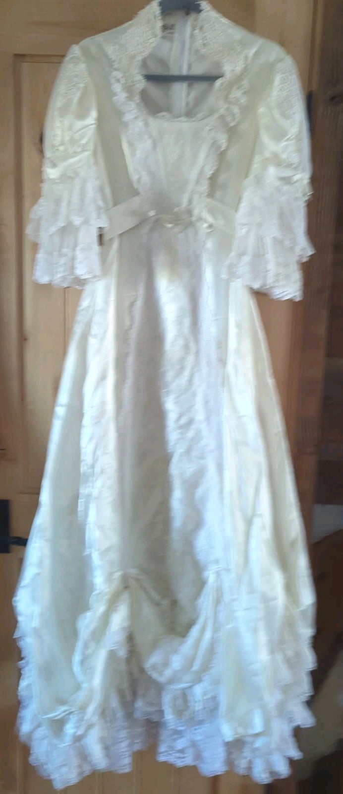 Vintage Loralie Designer Lace Gown Women’s 11/12 White Wedding Dress