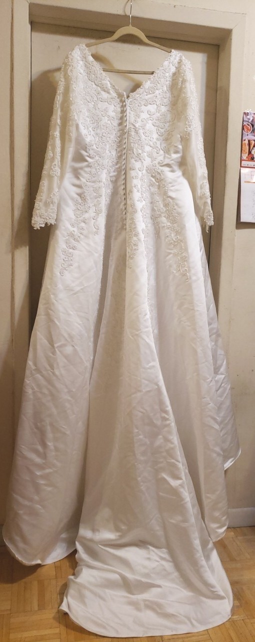 VENUS WHITE SATIN EMBROIDERED BEADED WEDDING GOWN PLUS SIZE