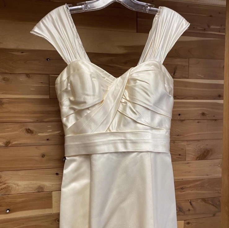 Christos Off-White Vintage Silk Wedding Dress (size Small)