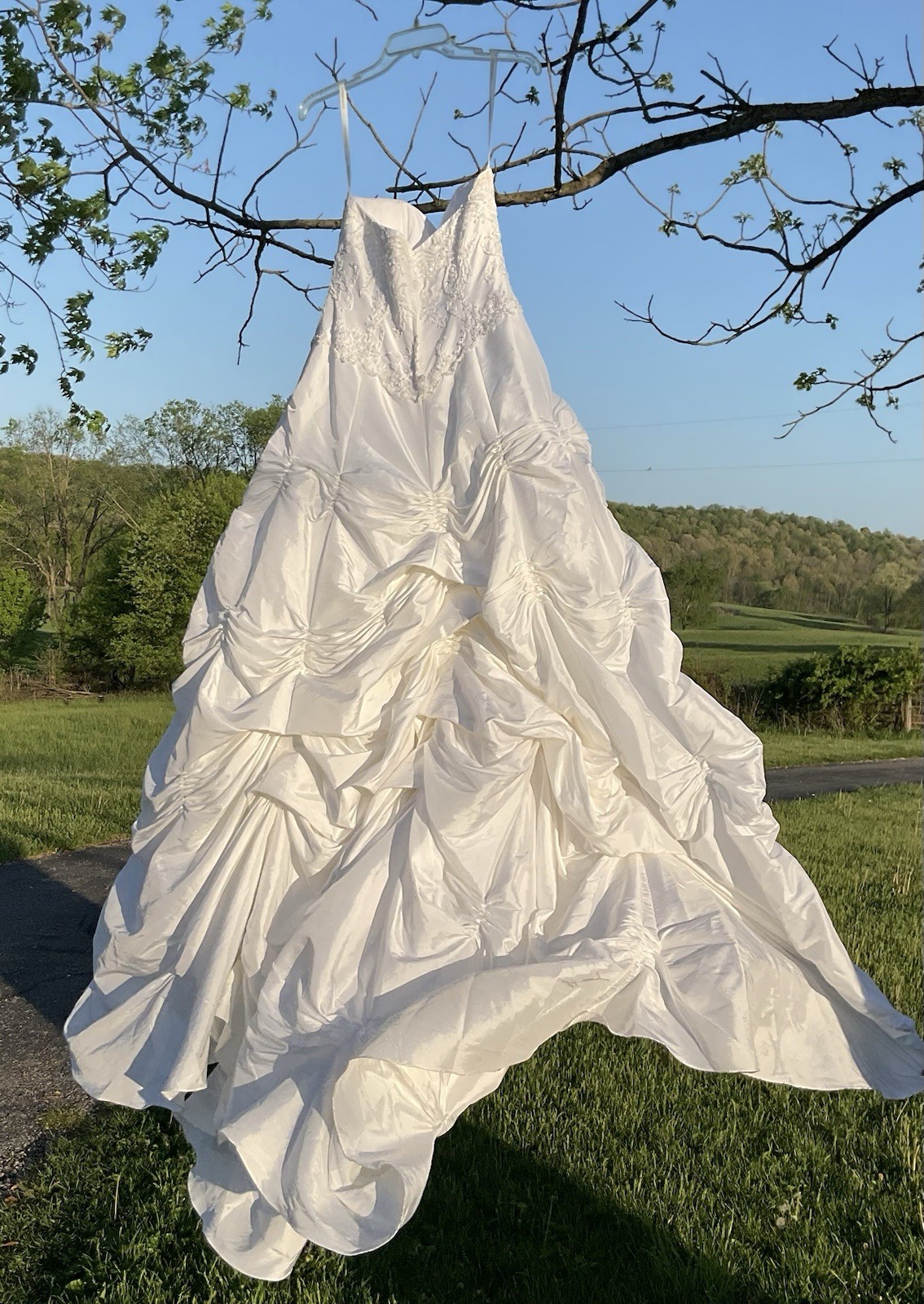 David’s Bridal T9252 Wedding Dress Strapless Pick-Up Ball Gown White Size 10