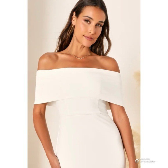 Lulus Small Exceptional Romance White Off-The-Shoulder Mermaid Wedding Dress NWT