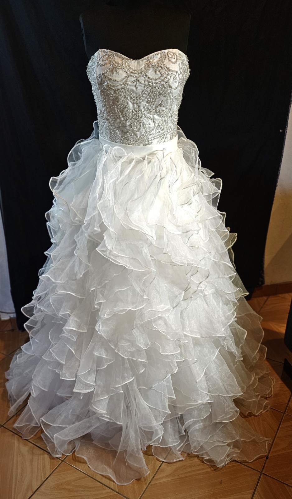 Heavily Beaded Strapless Wedding Dress Custom Size 6 Ruffled Tulle Skirt