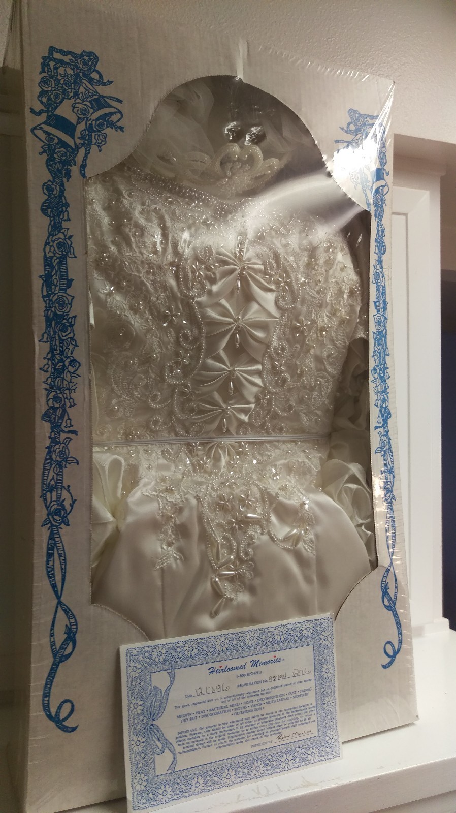 Wedding Dress Mermaid White Ruffles w Train, Veil/Headpiece **VACUUM SEALED**