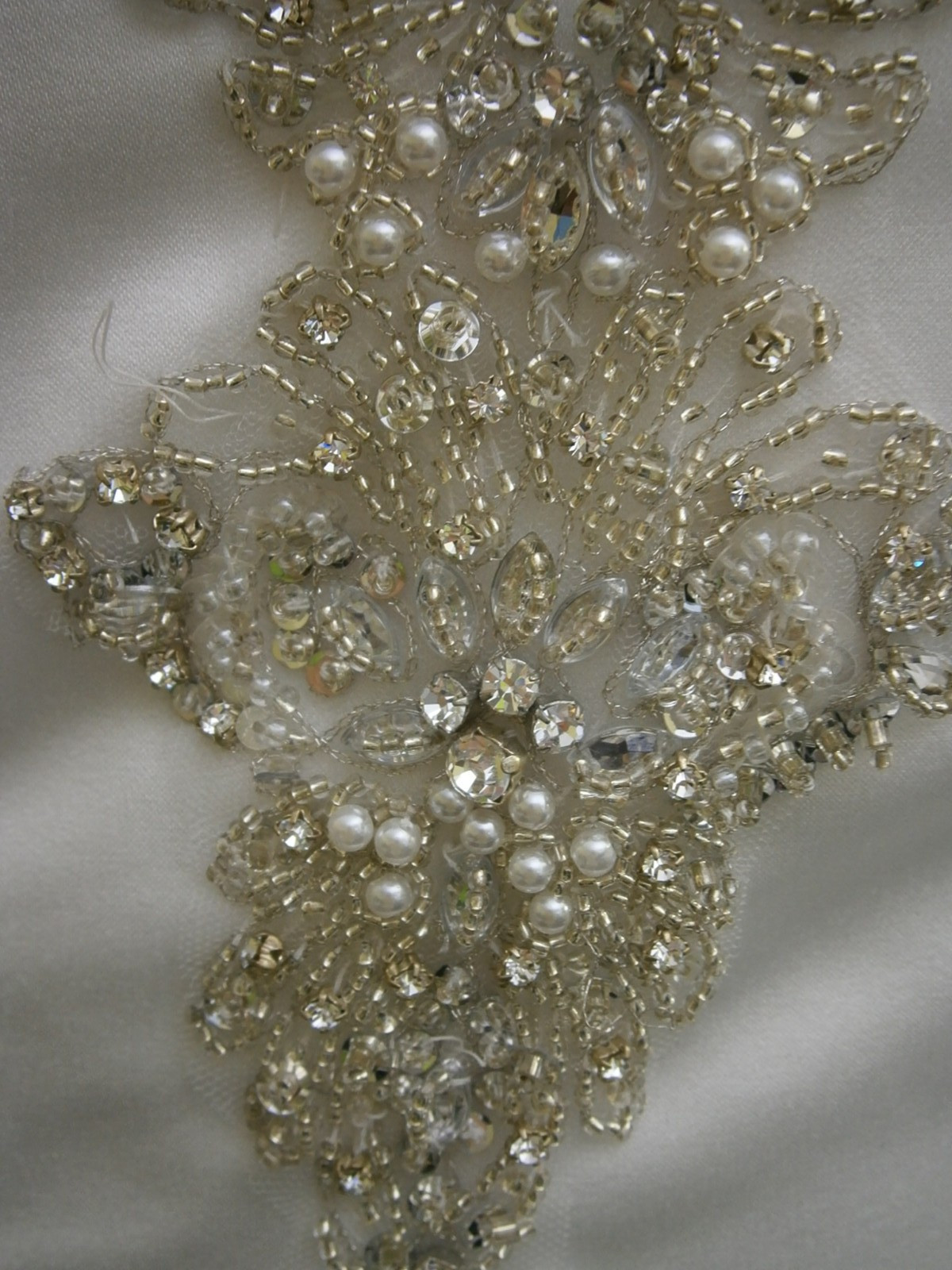 Casablanca Wedding Dress Gown 10 White A-Line Satin Pockets Bling Buttons NWT
