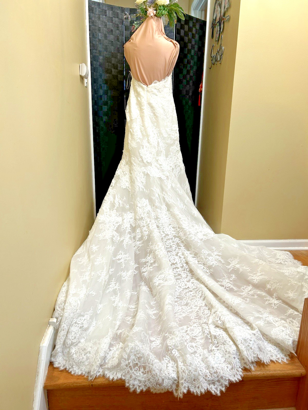 Pronovias Tisha Off White Wedding Dress with Tag Size 16