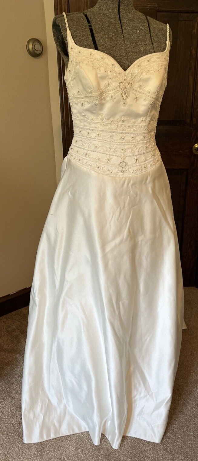 Wedding Dress Bridal Exquisite Off-white Crystal Beading Straps Sz M