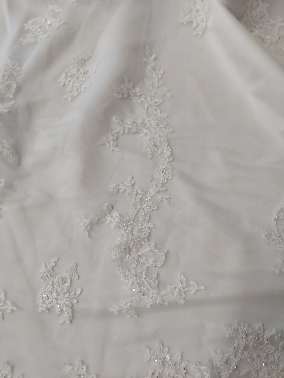 Mary,s Bridal Size 12 White Beaded Full Train Wedding/ball Dress