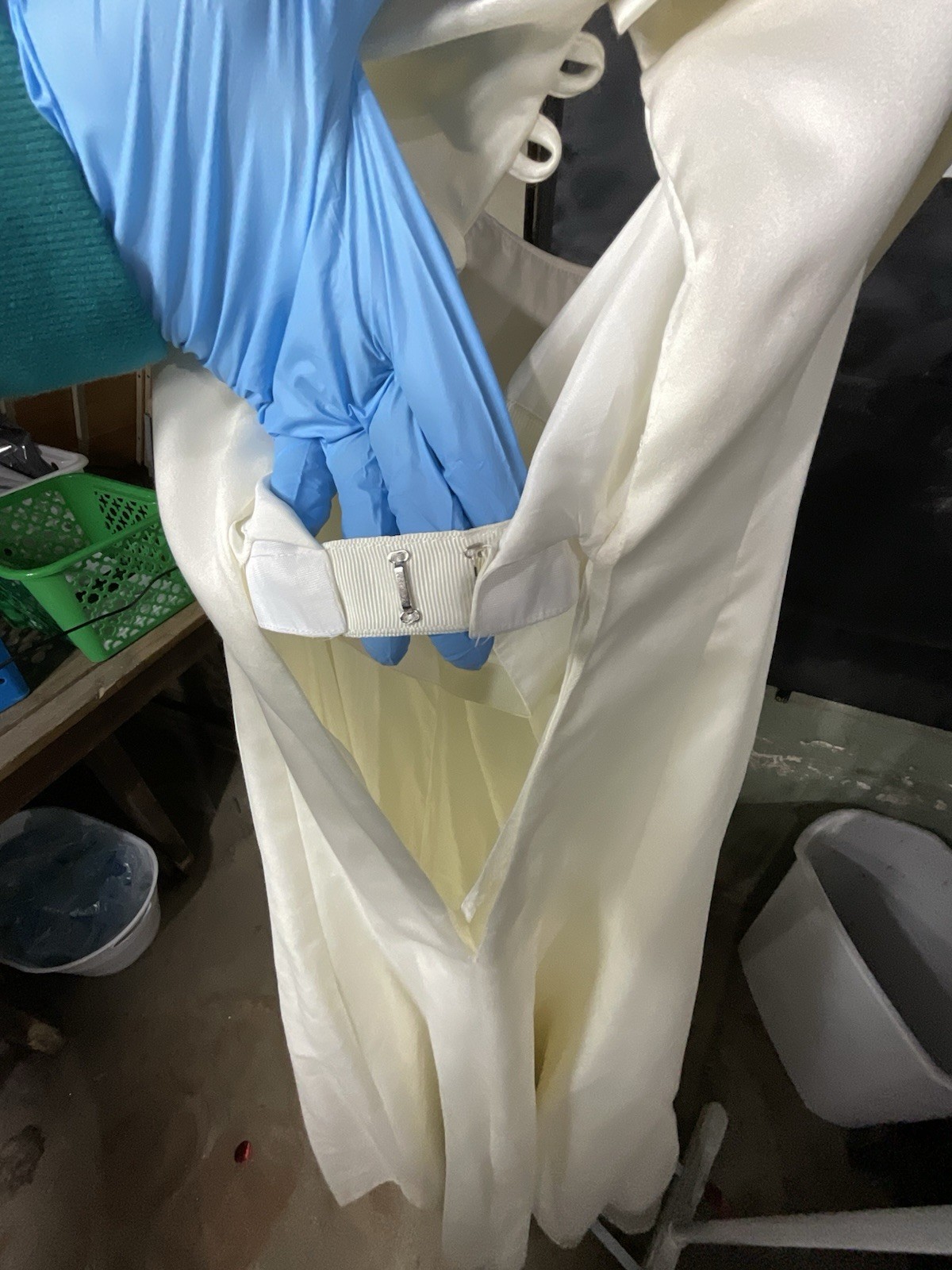 Vintage Off White Wedding Dress Size 6 Does Have Zipper Issue