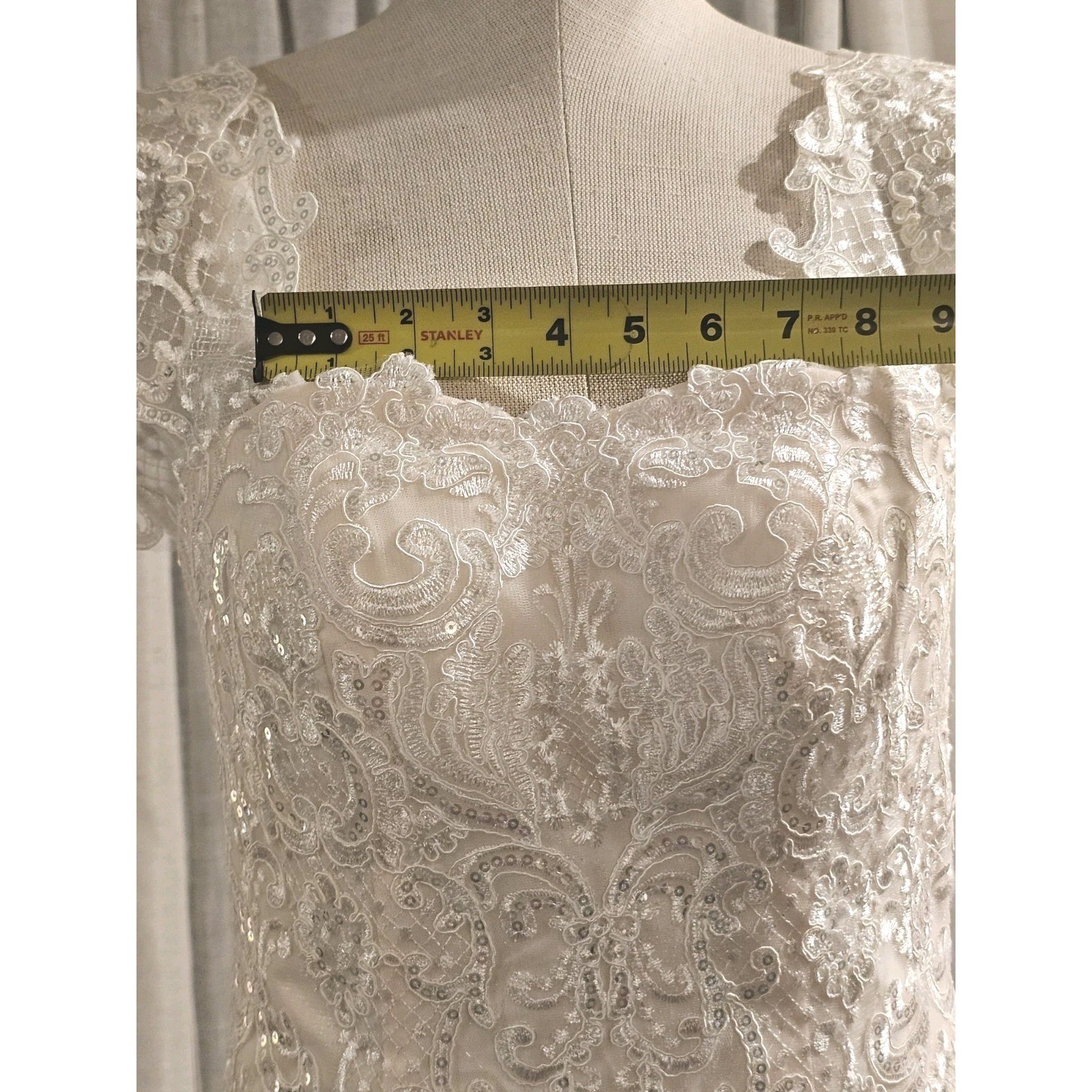 Wedding Dress Size 2 Unbranded Sequined Ivory Off White Adjustable Lace Up NWT