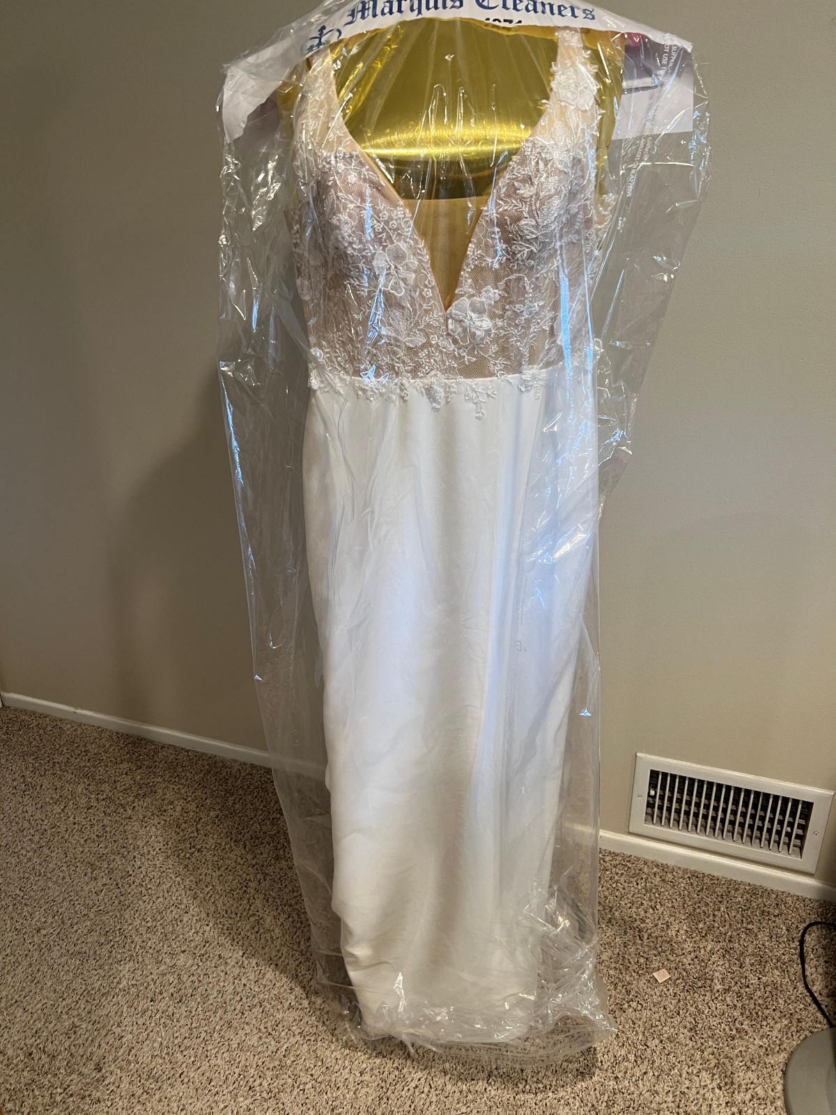 Anthropologie Wtoo by Watters Skylar V-neck Floral A-line Wedding Gown Size 8