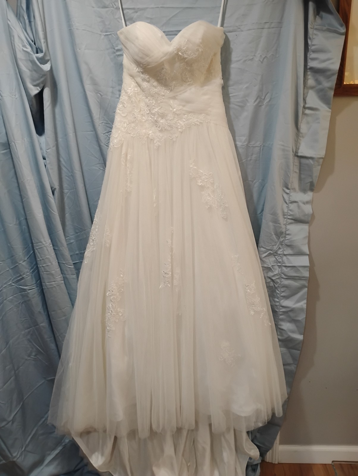 Casablanca Bridal 12 Ivory Style 2108